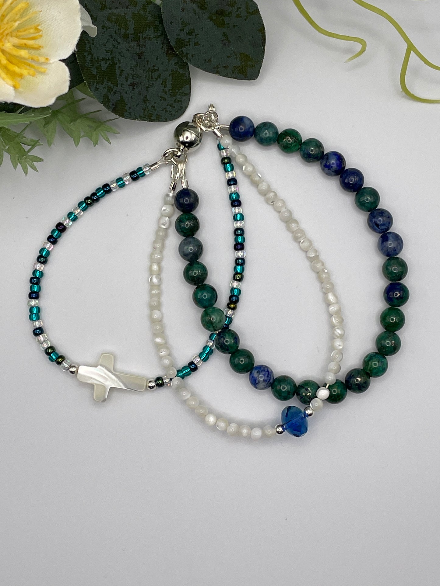 Mother of Pearl Cross 3-strand Bracelet