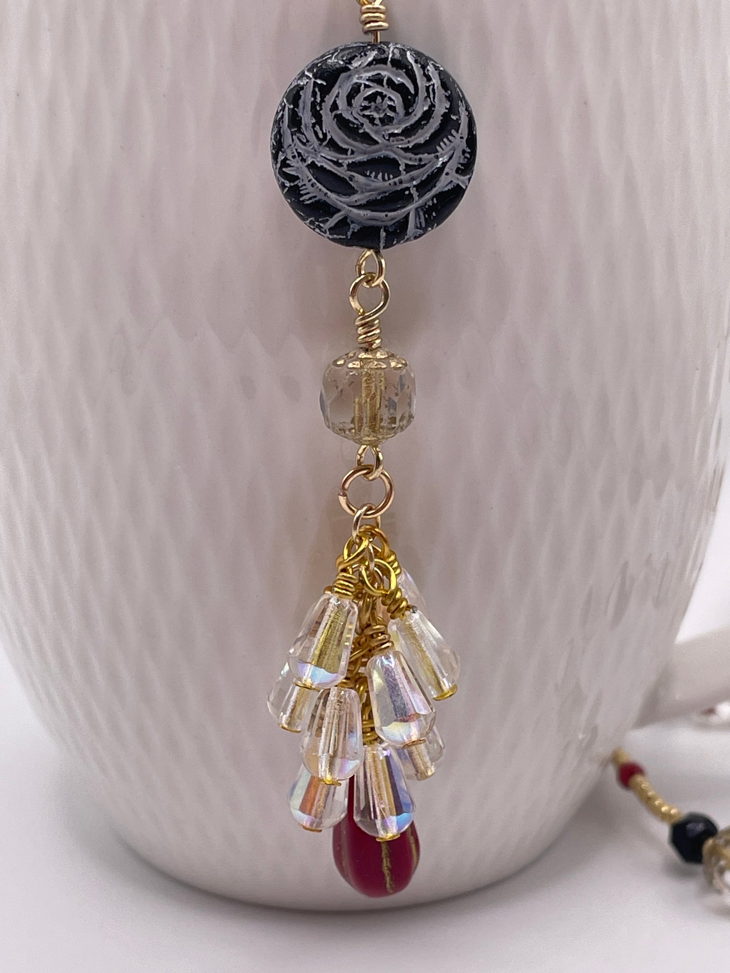 Rose Lariat